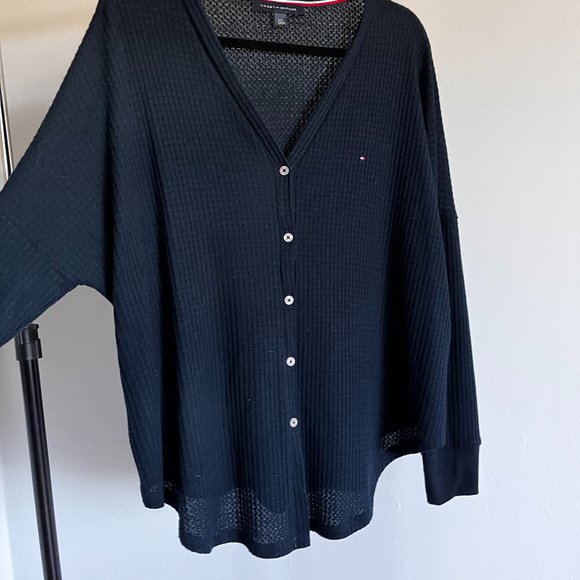 Tommy Hilfiger Waffle Knit V Neck - Picture 3 of 5